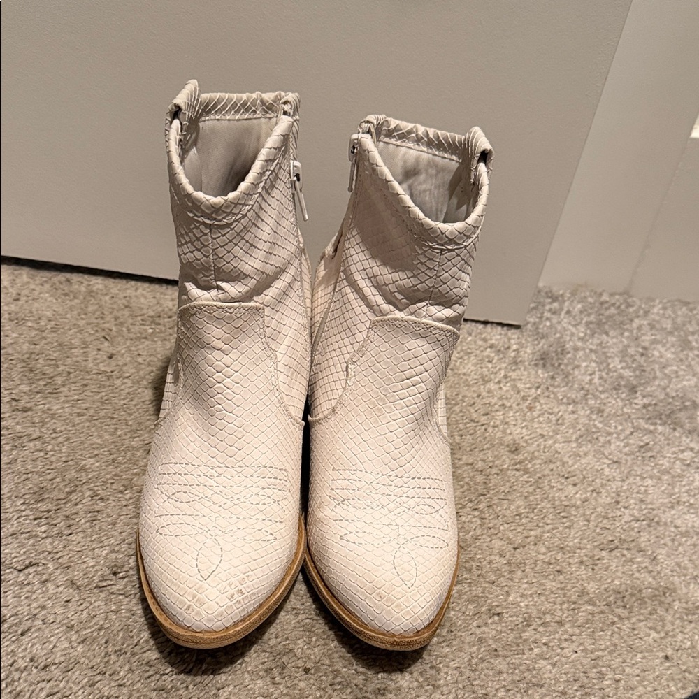 White cowboy boots